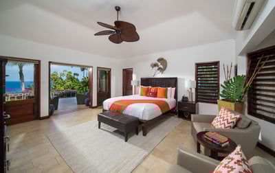 Luxury Villa Photo #11