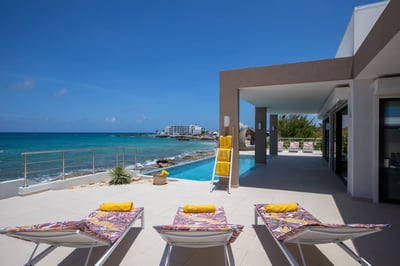 Luxury Villa Photo #9