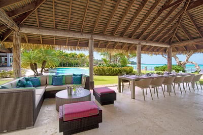 Luxury Villa Photo #16