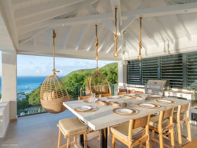 Luxury Villa Photo #8