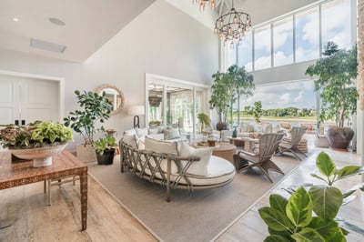 Luxury Villa Photo #20