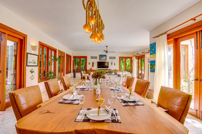 Luxury Villa Photo #29
