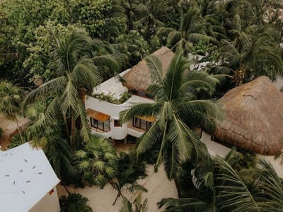 Luxury Villa Photo #25