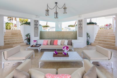 Luxury Villa Photo #35