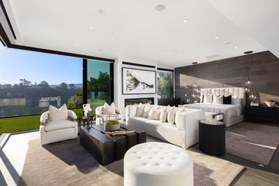 Luxury Villa Photo #16