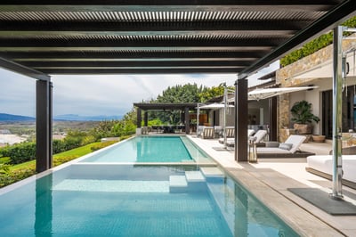 Luxury Villa Photo #2