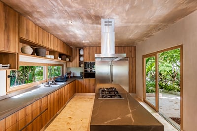 Luxury Villa Photo #22