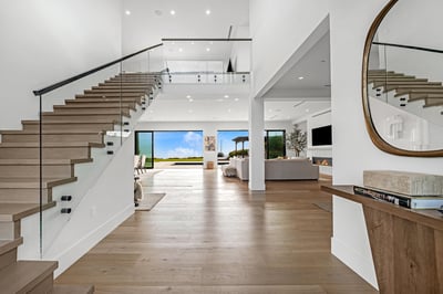 Luxury Villa Photo #36