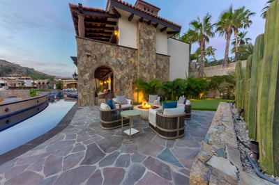 Luxury Villa Photo #12