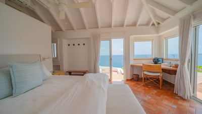 Luxury Villa Photo #56