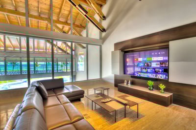 Luxury Villa Photo #22
