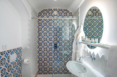 Luxury Villa Photo #25