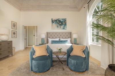 Luxury Villa Photo #23