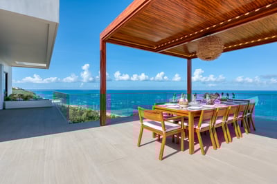 Luxury Villa Photo #10