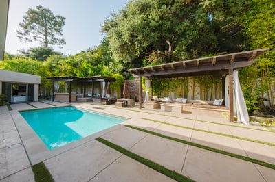 Luxury Villa Photo #9