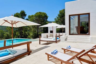 Luxury Villa Photo #8