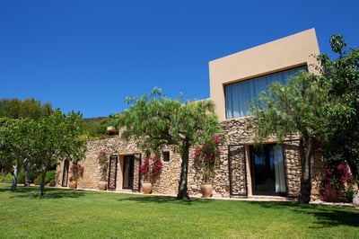Luxury Villa Photo #11