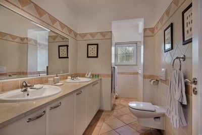 Luxury Villa Photo #18