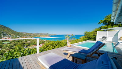 Luxury Villa Photo #3