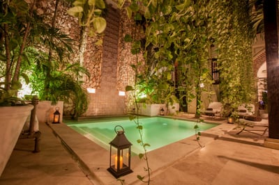 Luxury Villa Photo #3