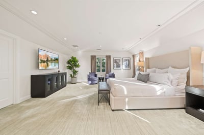 Luxury Villa Photo #29