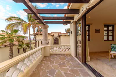 Luxury Villa Photo #24