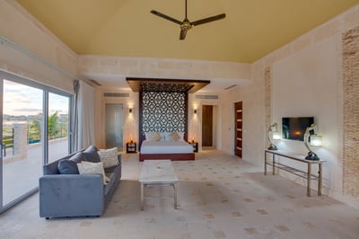 Luxury Villa Photo #58