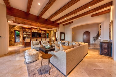 Luxury Villa Photo #30