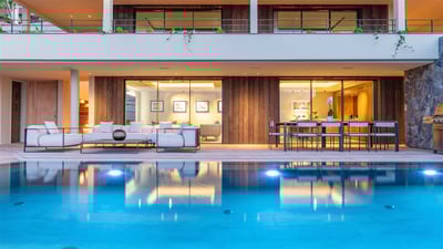 Luxury Villa Photo #6