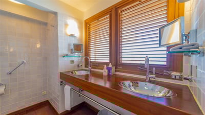 Luxury Villa Photo #41