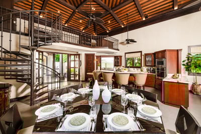 Luxury Villa Photo #25