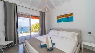 Luxury Villa Photo #39