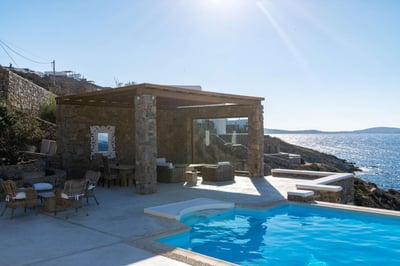 Luxury Villa Photo #6