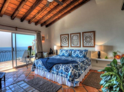 Luxury Villa Photo #15