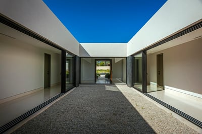 Luxury Villa Photo #29