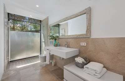 Luxury Villa Photo #20
