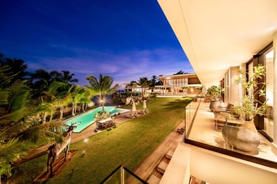 Luxury Villa Photo #13
