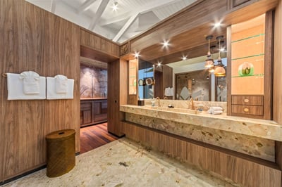 Luxury Villa Photo #5