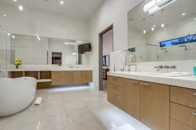 Luxury Villa Photo #40