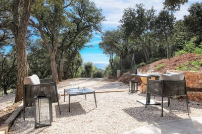 Luxury Villa Photo #4