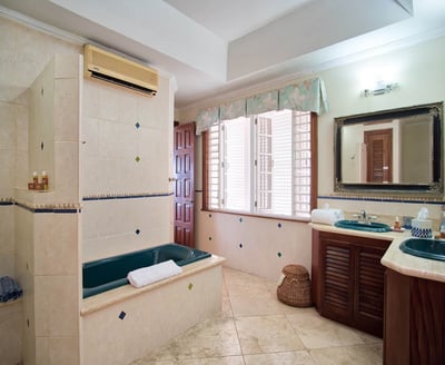 Luxury Villa Photo #20