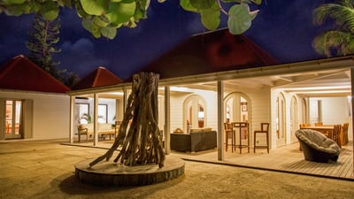 Luxury Villa Photo #23