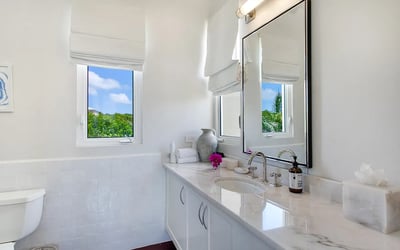 Luxury Villa Photo #31