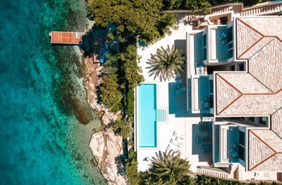 Luxury Villa Photo #3