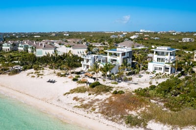 Luxury Villa Photo #23