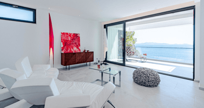 Luxury Villa Photo #36