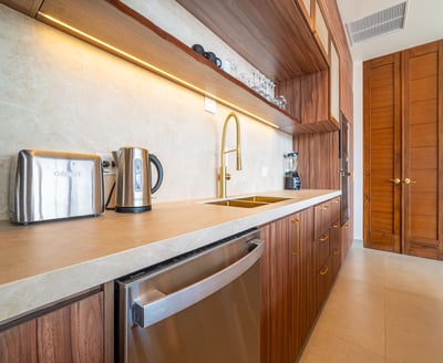 Luxury Villa Photo #23