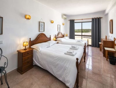 Luxury Villa Photo #24