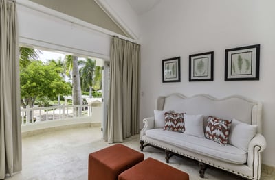 Luxury Villa Photo #25