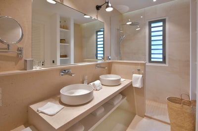 Luxury Villa Photo #44